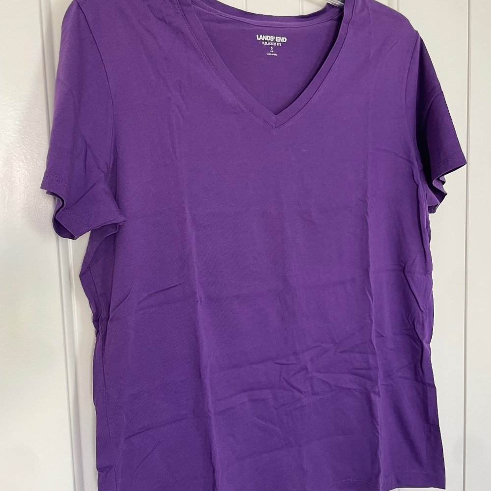 Lands' End Women's Size Small (6-8) Purple Short Sleeve V-Neck Tee Shirt